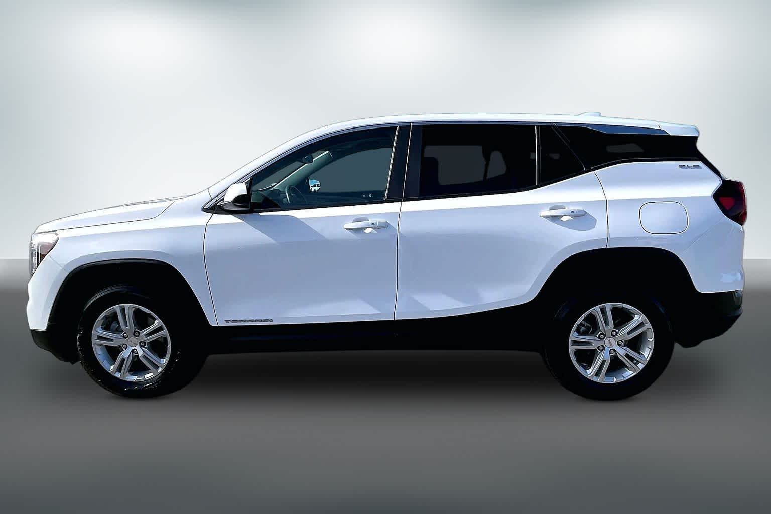 Thumbnail: 2023 GMC Terrain - 3
