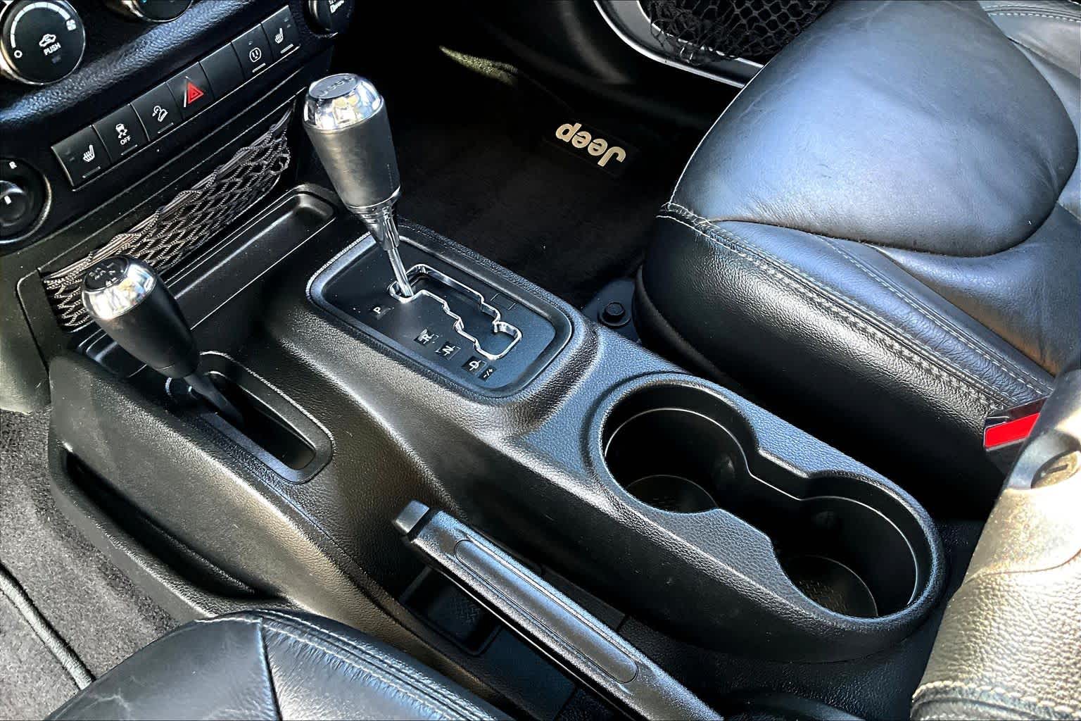 Thumbnail: 2018 Jeep Wrangler - 15