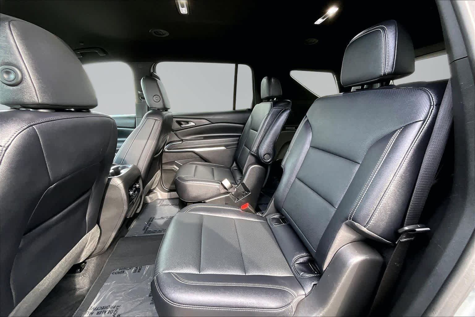 Thumbnail: 2025 Chevrolet Traverse - 28