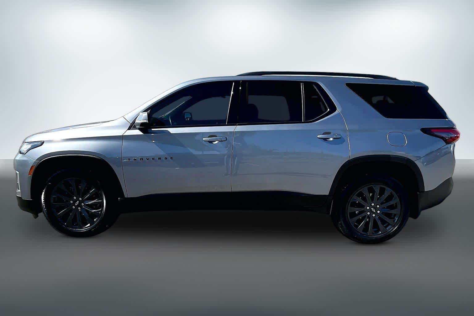 Thumbnail: 2023 Chevrolet Traverse - 2