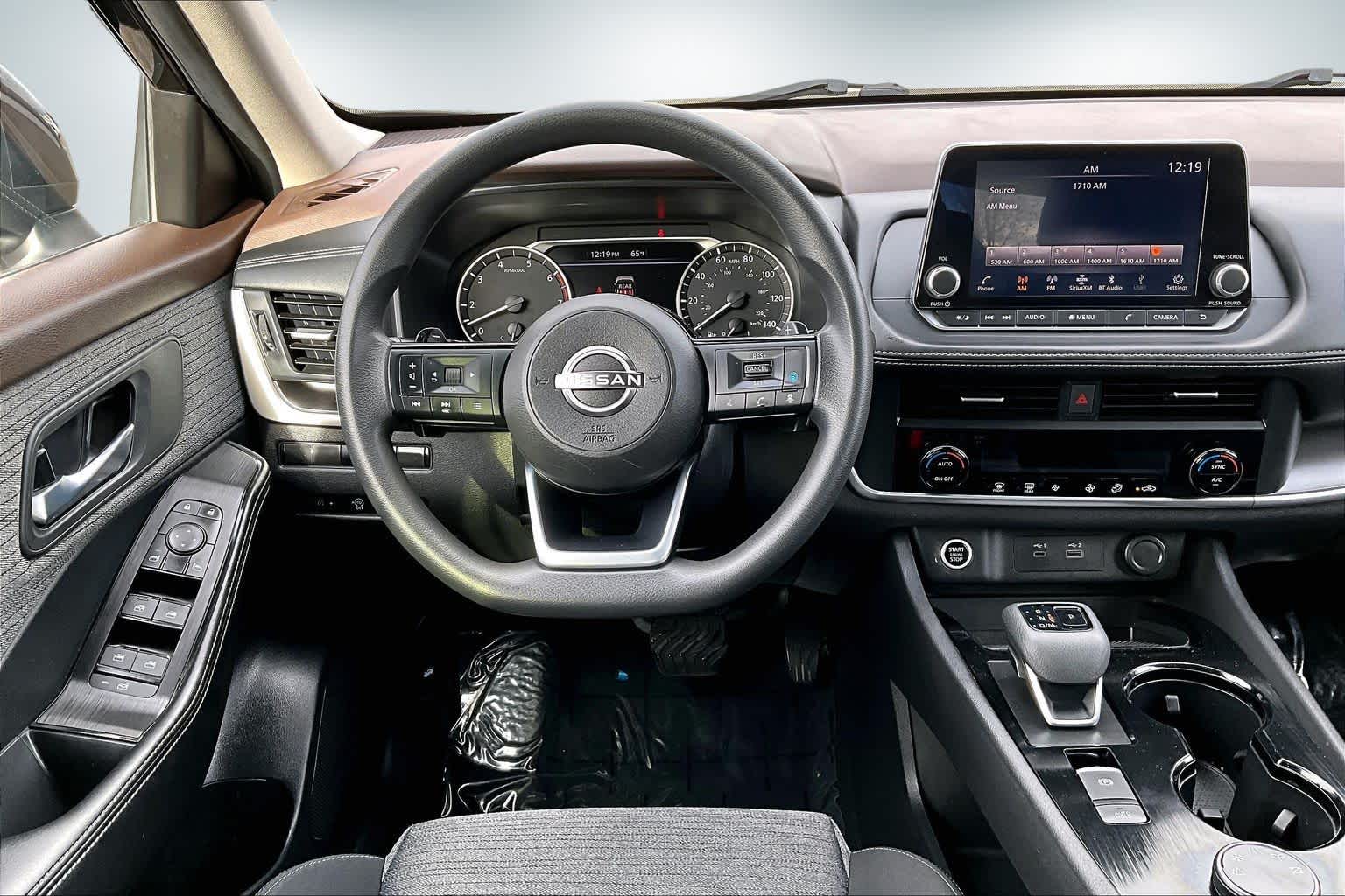 Thumbnail: 2023 Nissan Rogue - 15