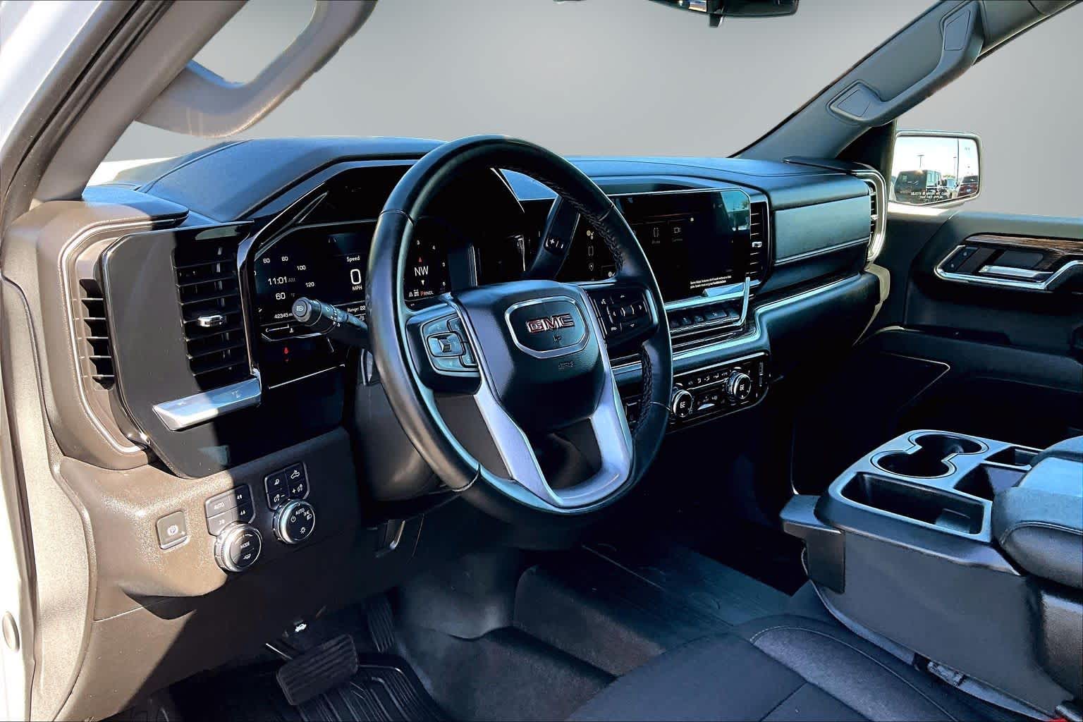 Thumbnail: 2024 GMC Sierra 1500 - 2