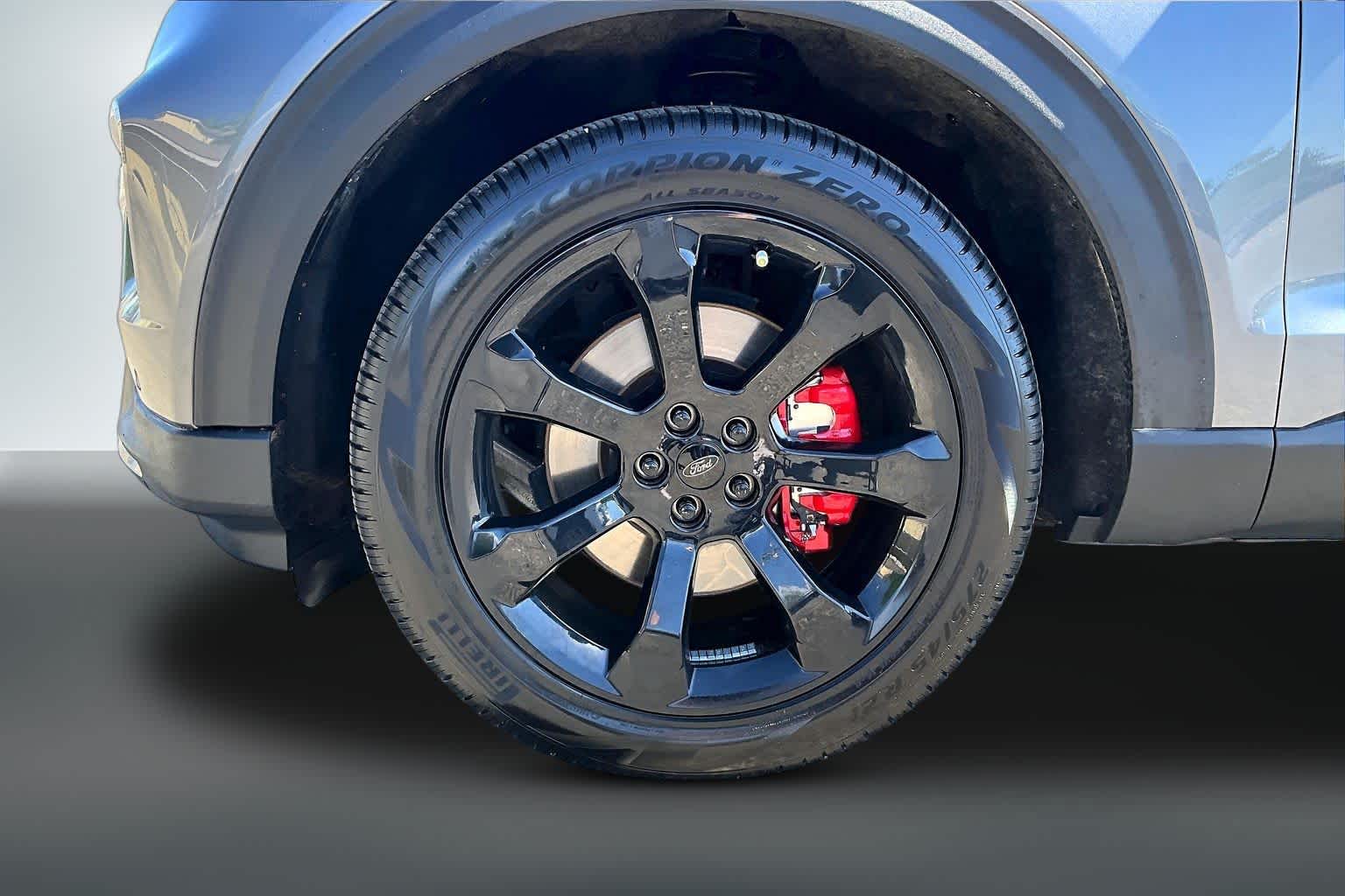 Thumbnail: 2022 Ford Explorer - 8
