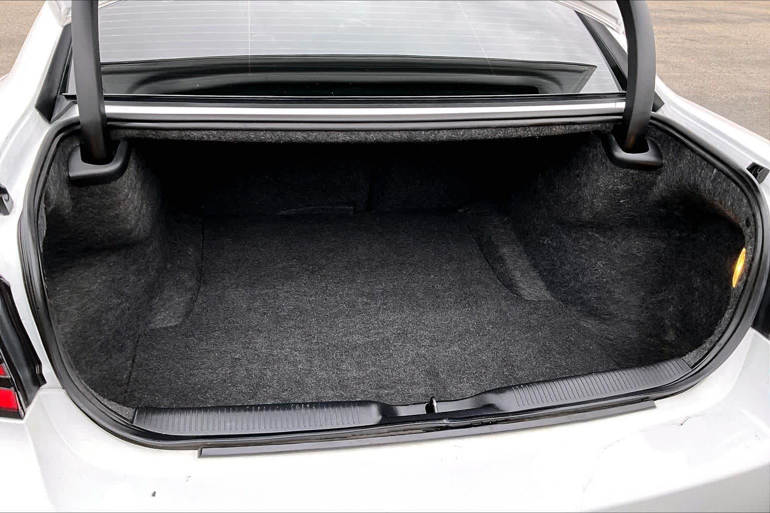 Thumbnail: 2020 Dodge Charger - 18