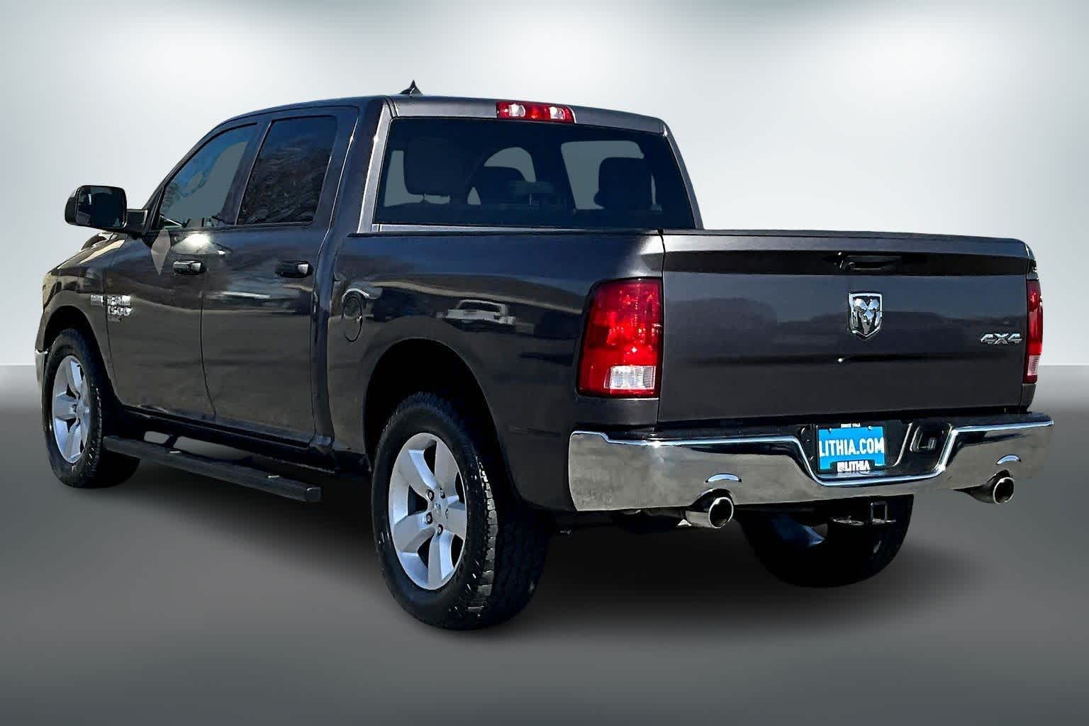 Thumbnail: 2021 RAM 1500 Classic - 4