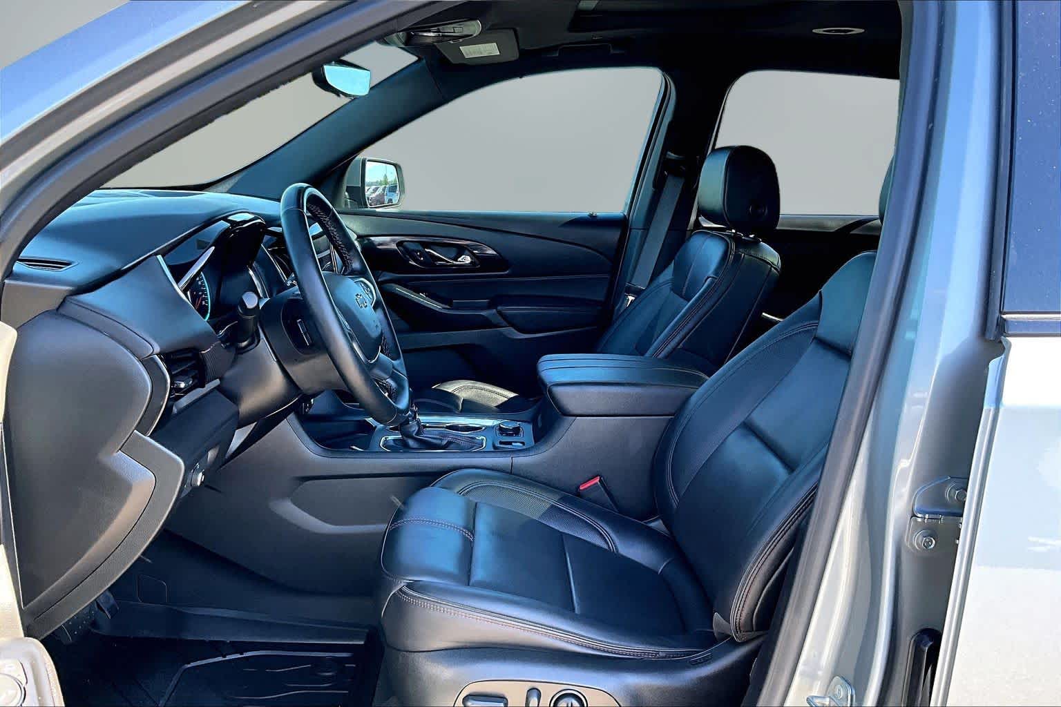 Thumbnail: 2023 Chevrolet Traverse - 10