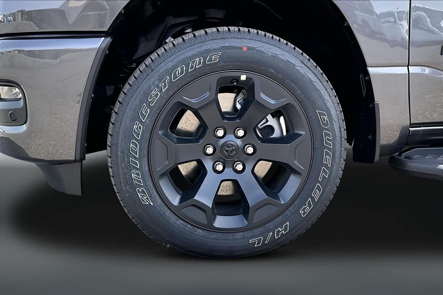 Thumbnail: 2026 RAM 1500 - 7