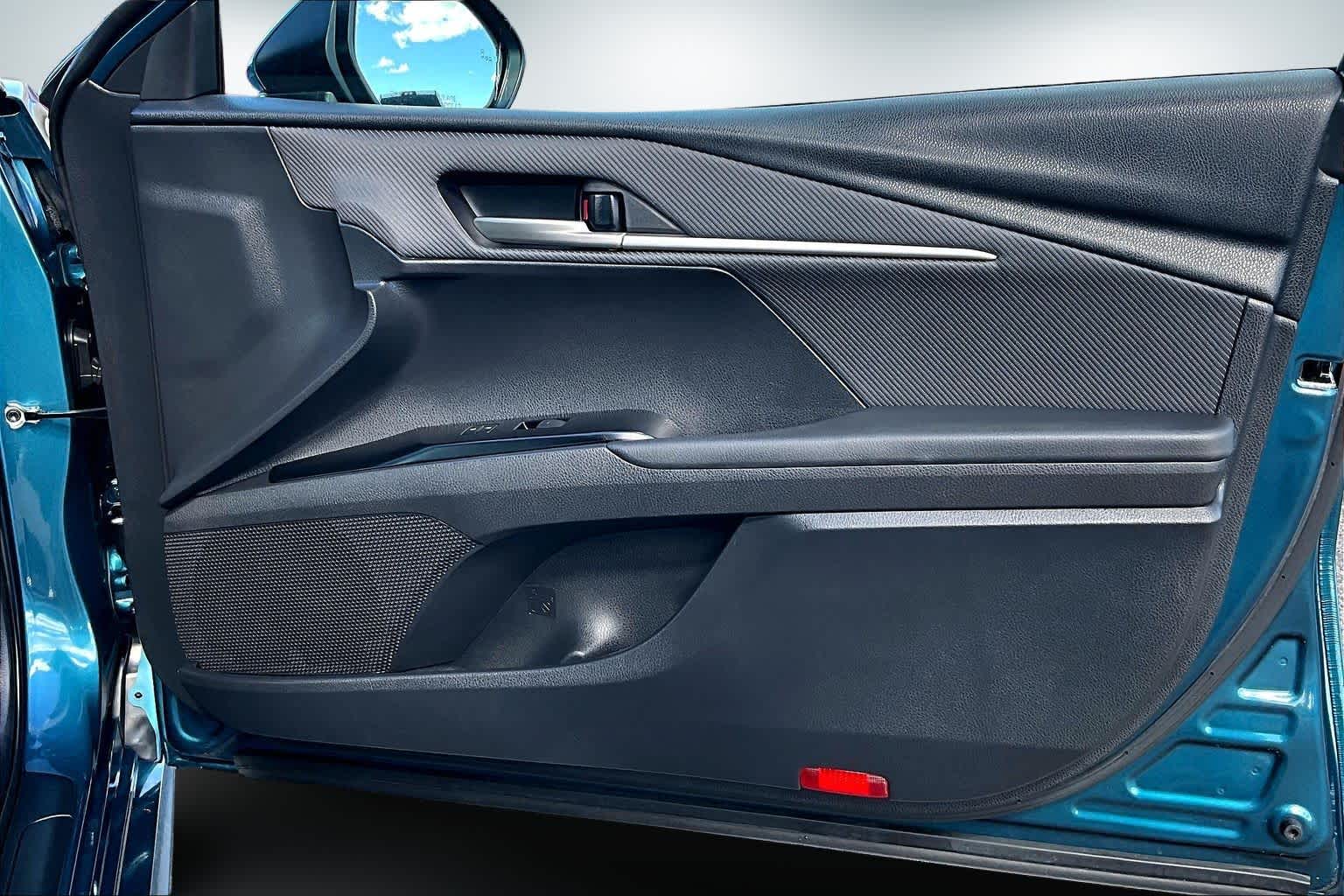 Thumbnail: 2025 Toyota Camry - 28