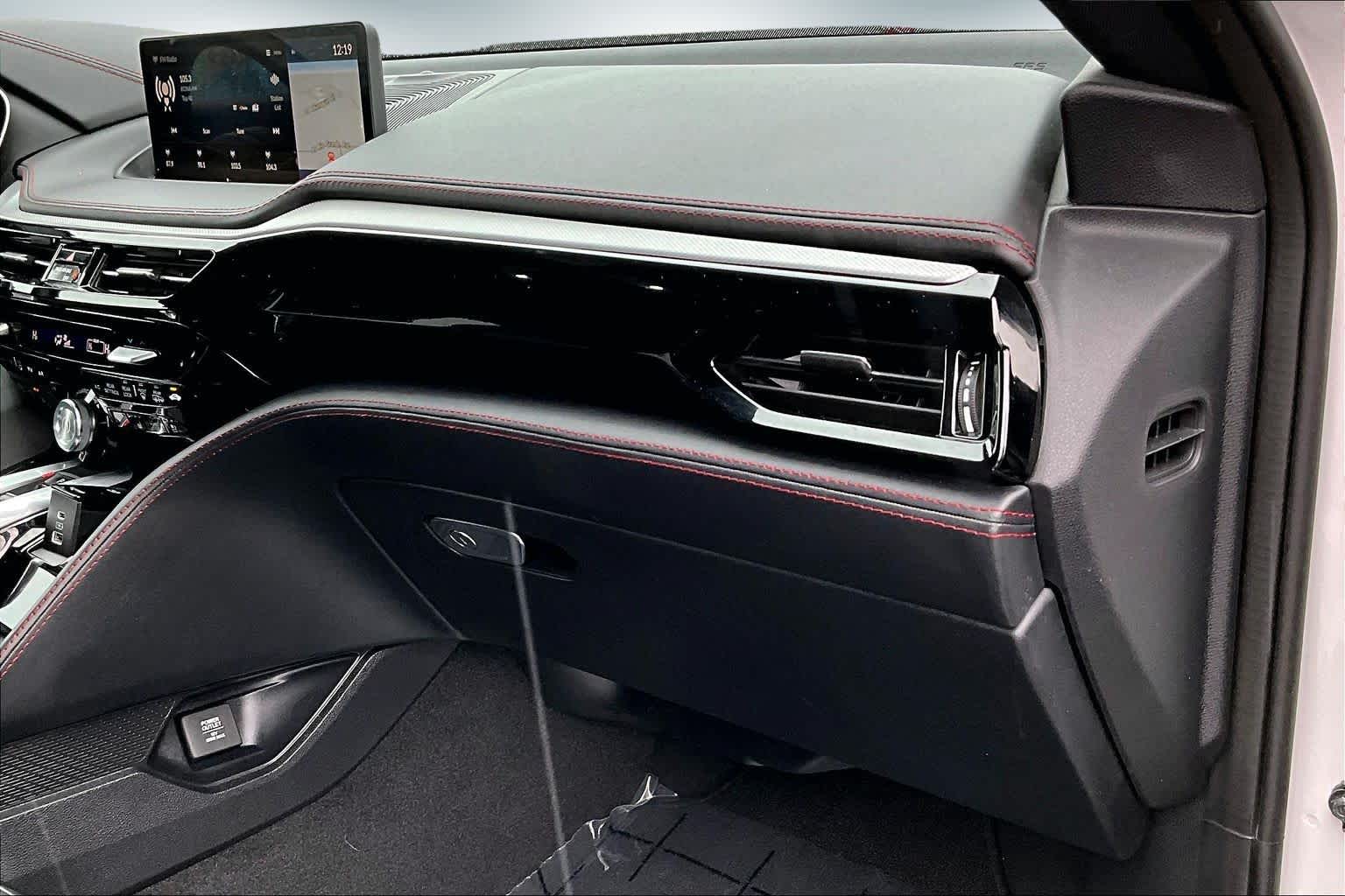 Thumbnail: 2023 Acura MDX - 23