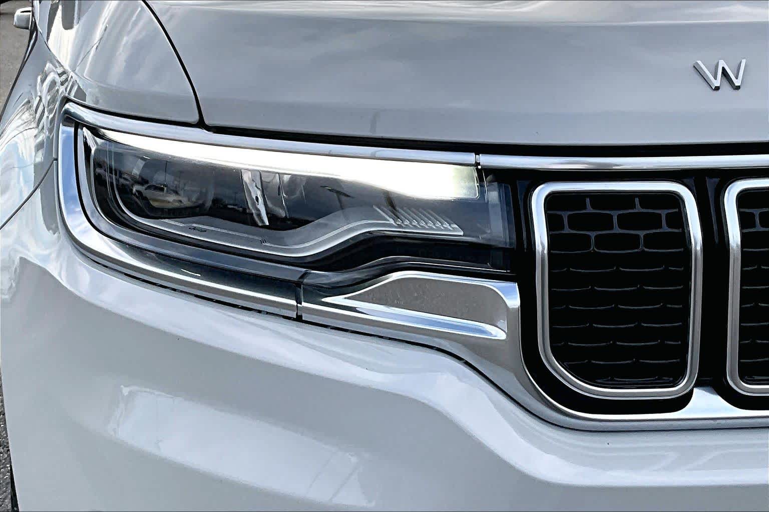 Thumbnail: 2022 Jeep Wagoneer - 33