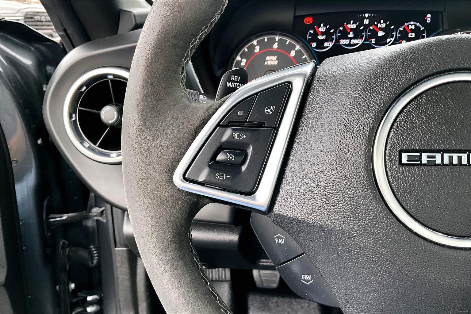 Thumbnail: 2018 Chevrolet Camaro - 23