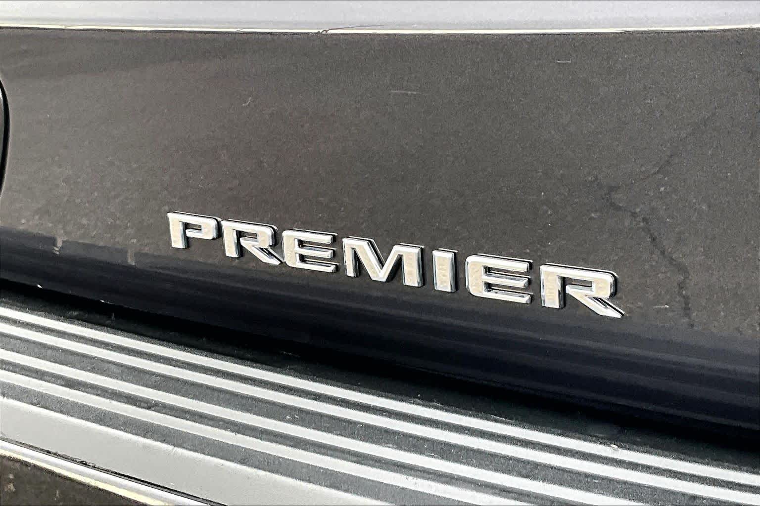 Thumbnail: 2023 Chevrolet Tahoe - 7