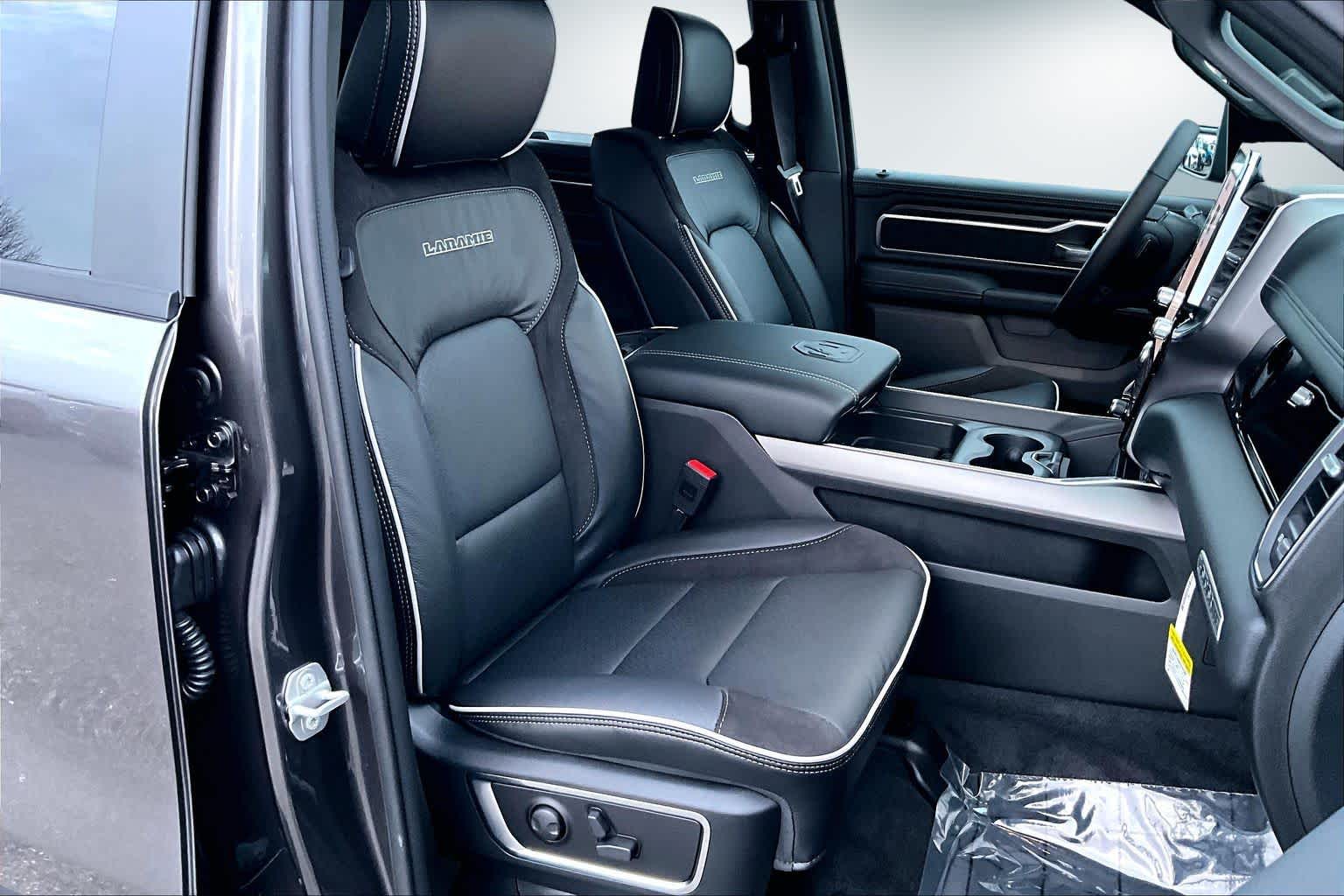 Thumbnail: 2026 RAM 1500 - 14