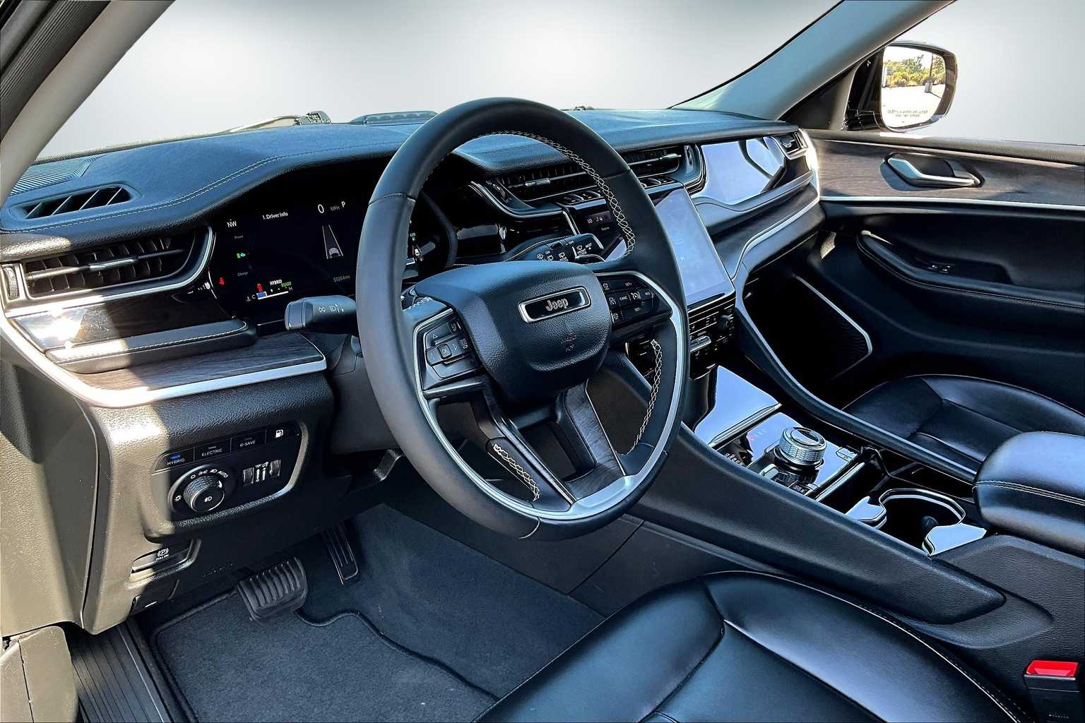 Thumbnail: 2023 Jeep Grand Cherokee - 2