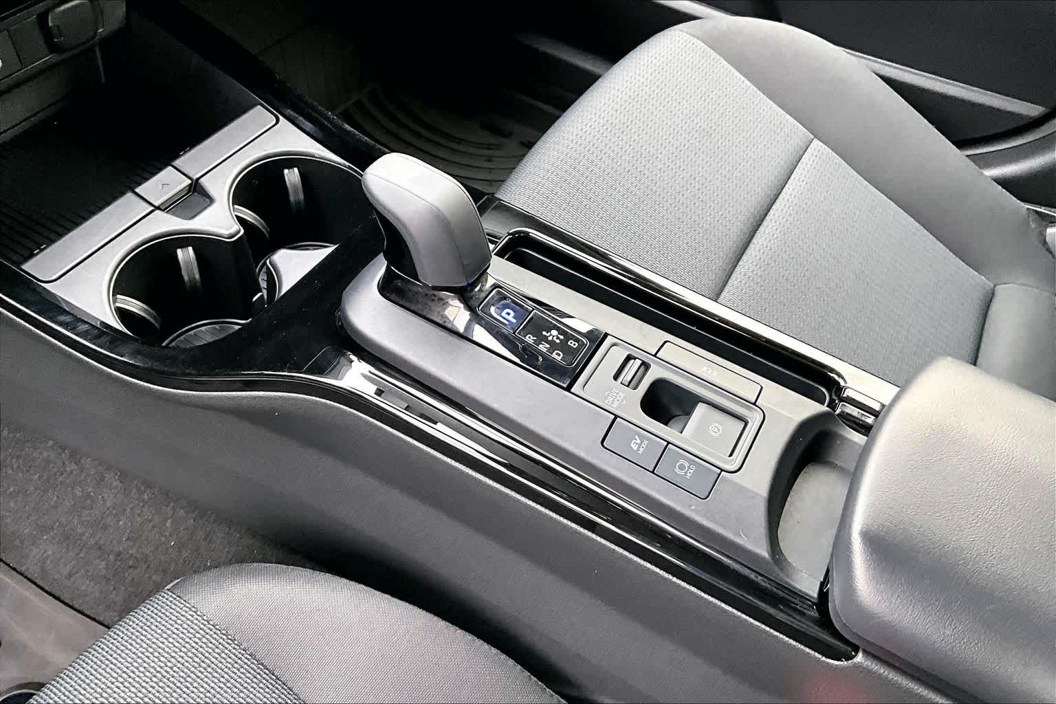 Thumbnail: 2024 Toyota Prius - 15