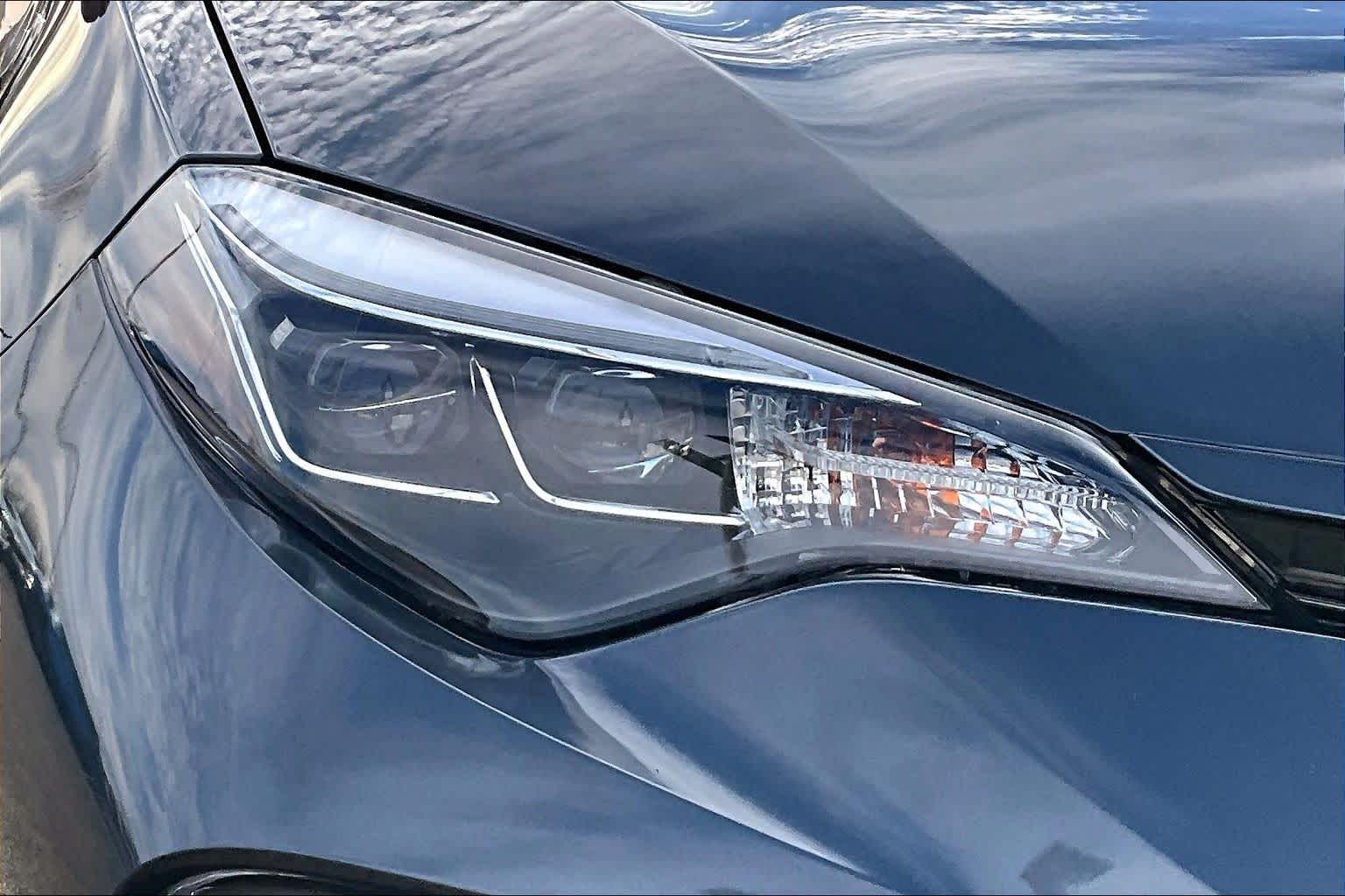 Thumbnail: 2017 Toyota Corolla - 32