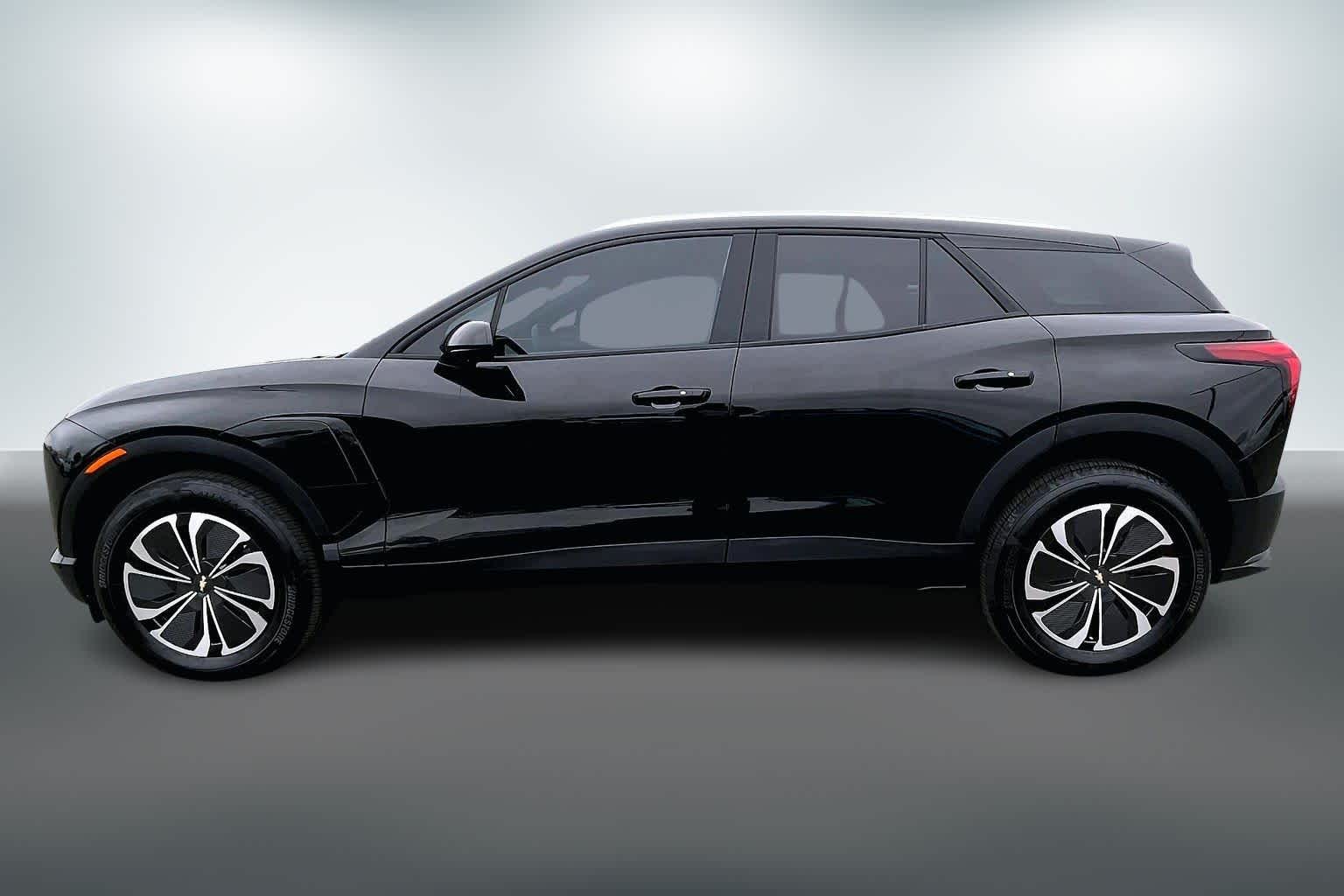 Thumbnail: 2024 Chevrolet Blazer EV - 3