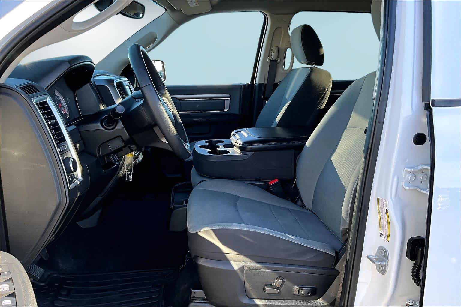 Thumbnail: 2022 RAM 1500 Classic - 11