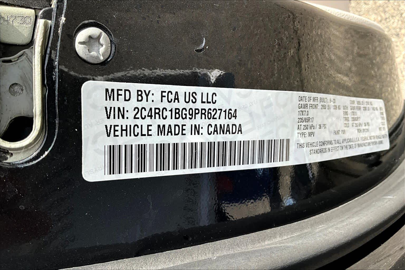 Thumbnail: 2023 Chrysler Pacifica - 19