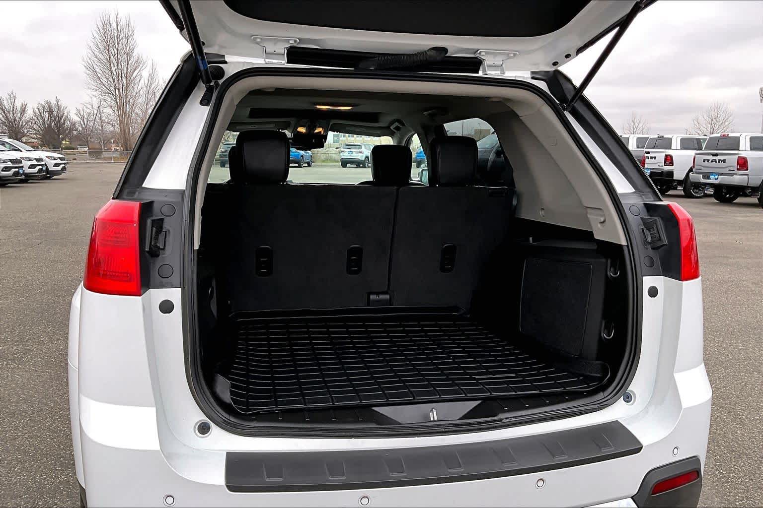 Thumbnail: 2014 GMC Terrain - 18