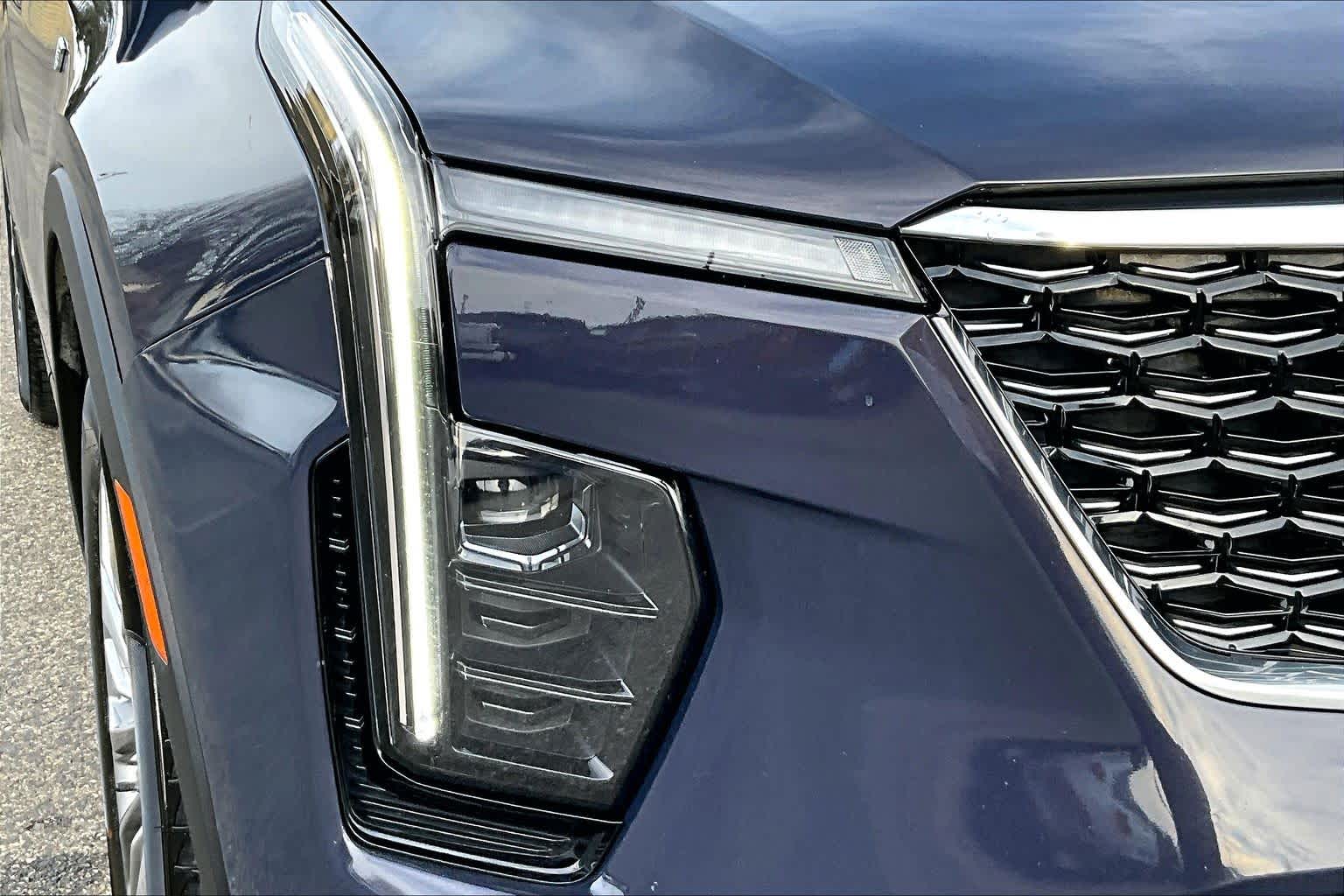 Thumbnail: 2024 Cadillac XT4 - 30