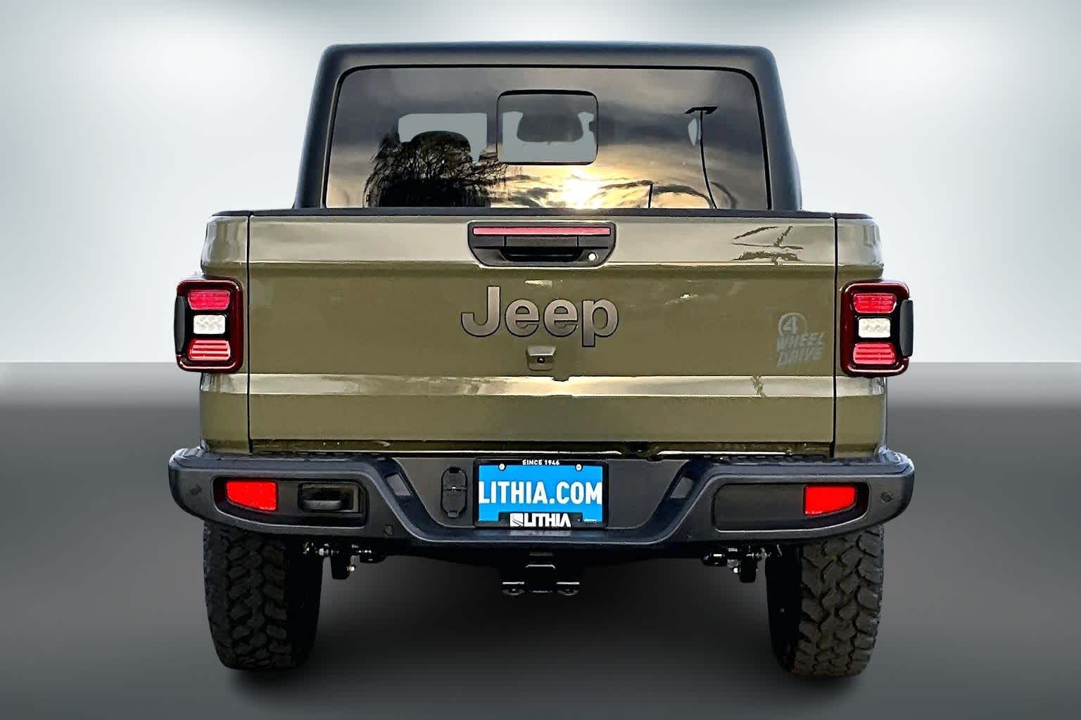 Thumbnail: 2026 Jeep Gladiator - 5