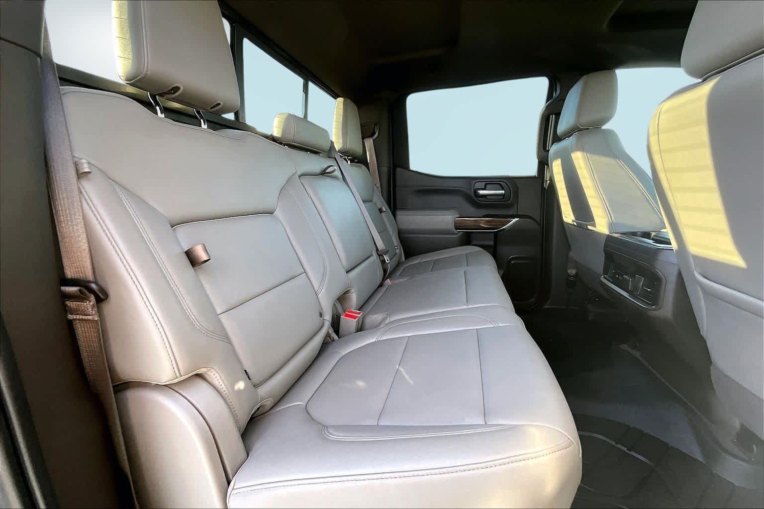 Thumbnail: 2019 Chevrolet Silverado 1500 - 29