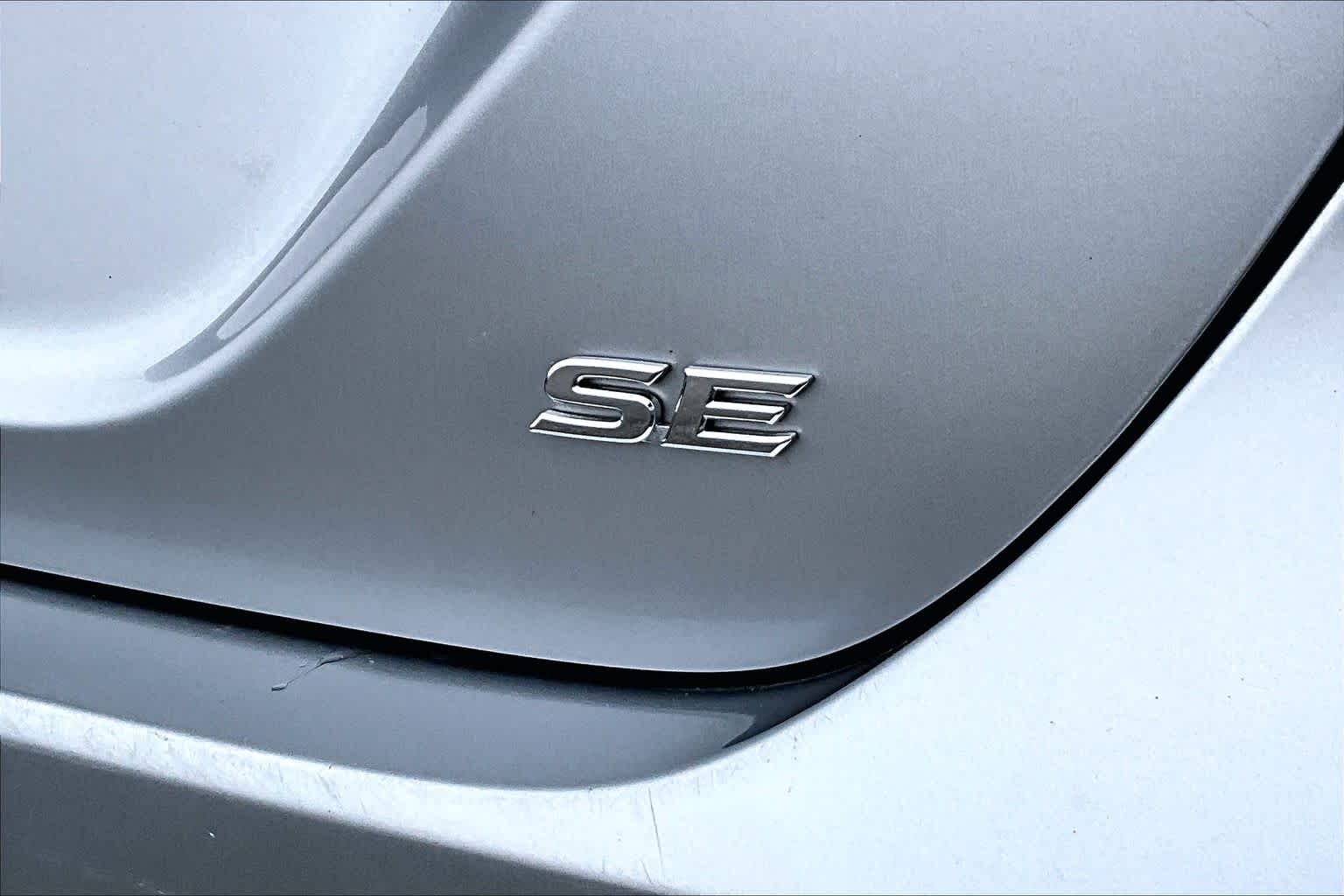 Thumbnail: 2023 Toyota Camry - 7