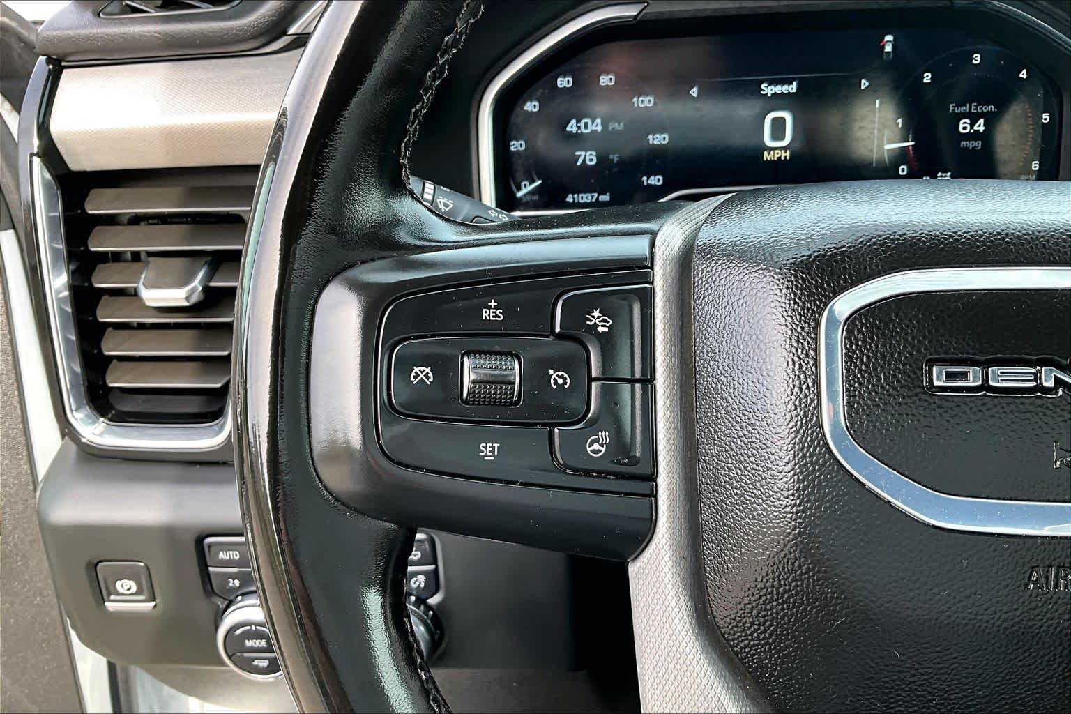 Thumbnail: 2024 GMC Sierra 3500 - 24