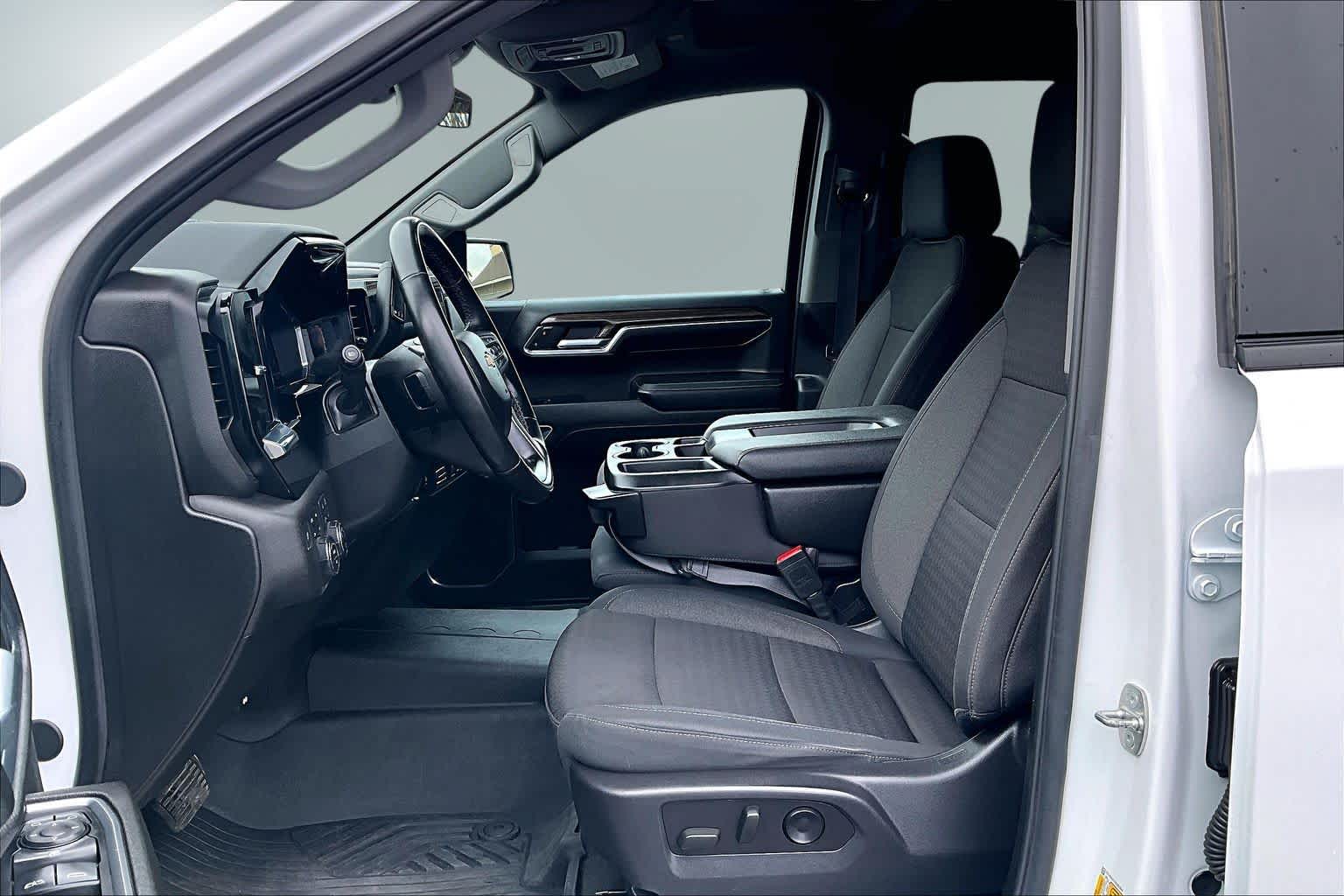 Thumbnail: 2024 Chevrolet Silverado 1500 - 11