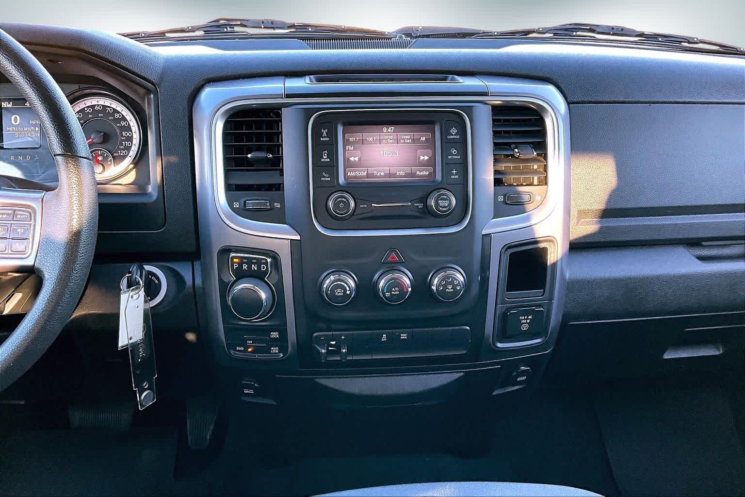 Thumbnail: 2022 RAM 1500 Classic - 15