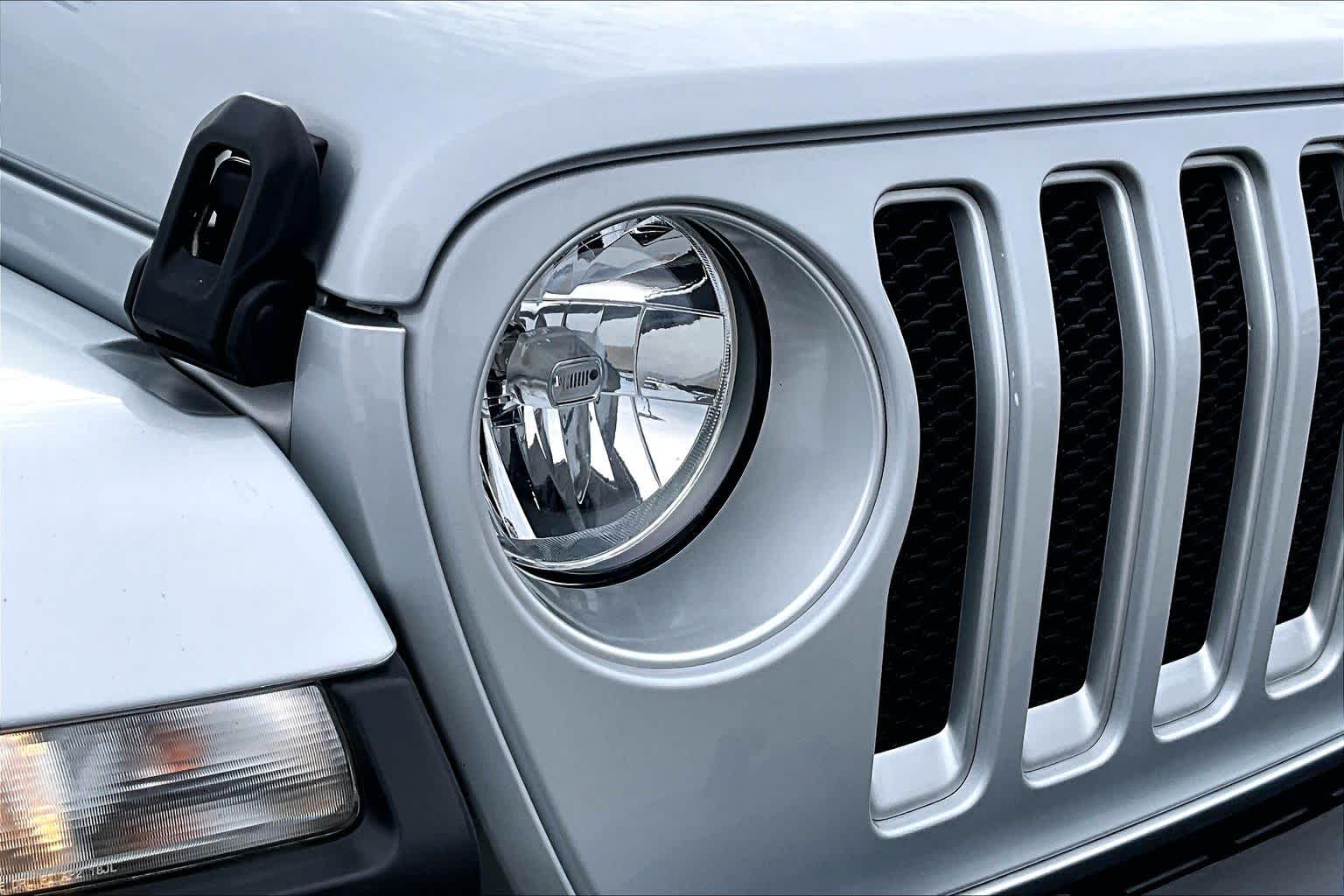 Thumbnail: 2023 Jeep Wrangler - 31