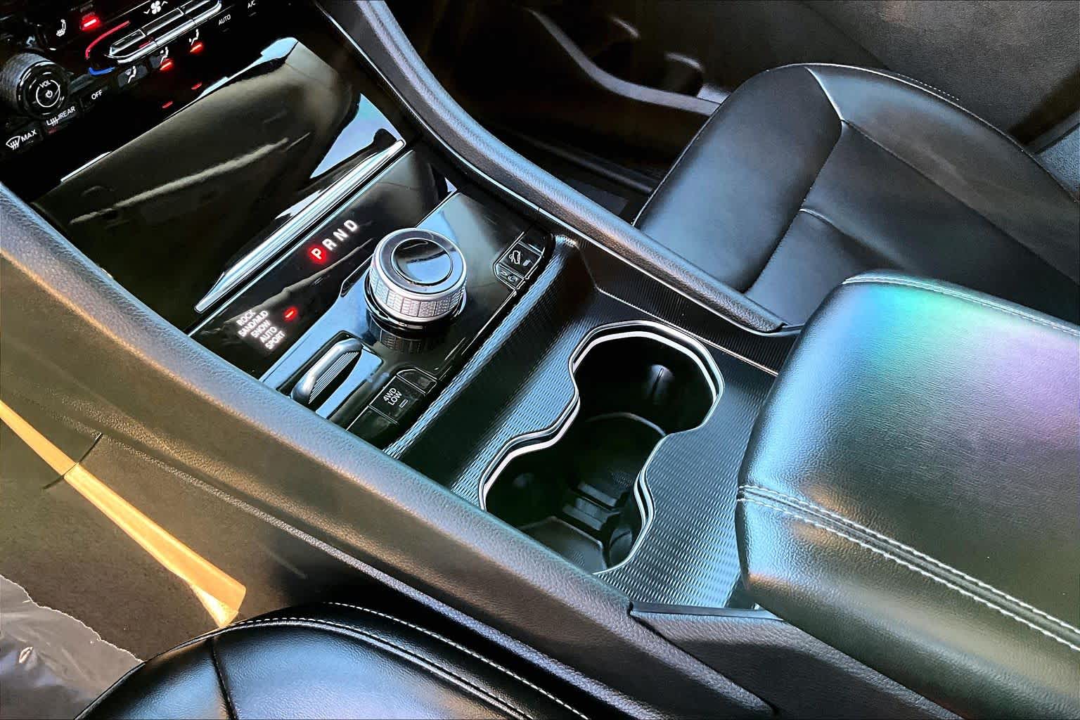 Thumbnail: 2024 Jeep Grand Cherokee - 15