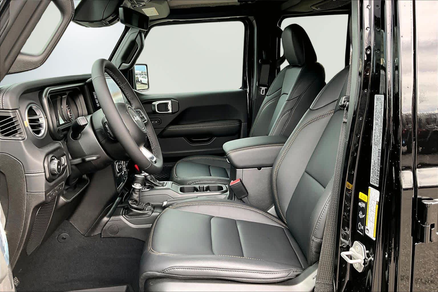 Thumbnail: 2026 Jeep Wrangler - 9