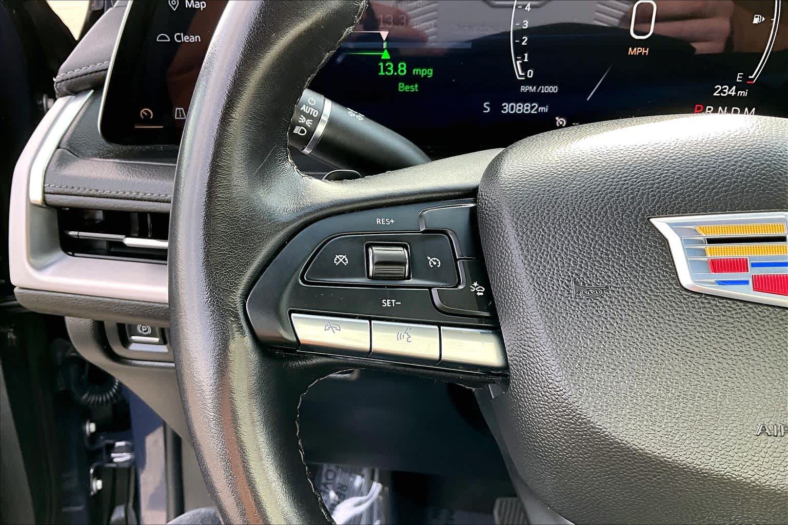 Thumbnail: 2024 Cadillac XT4 - 22