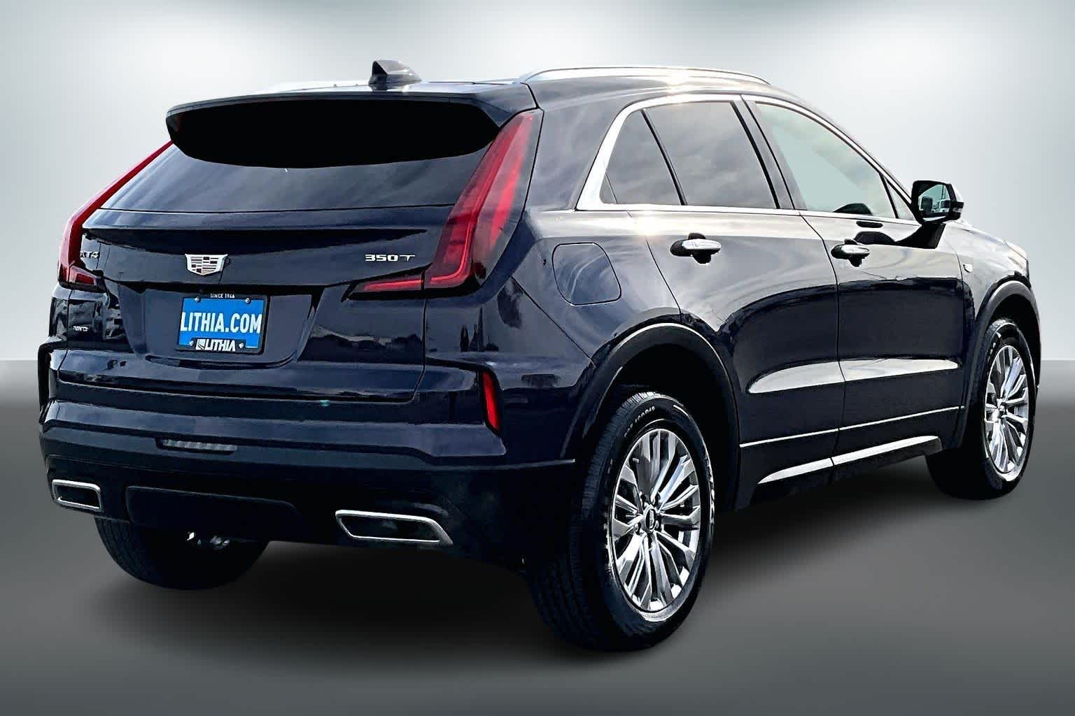 Thumbnail: 2024 Cadillac XT4 - 20