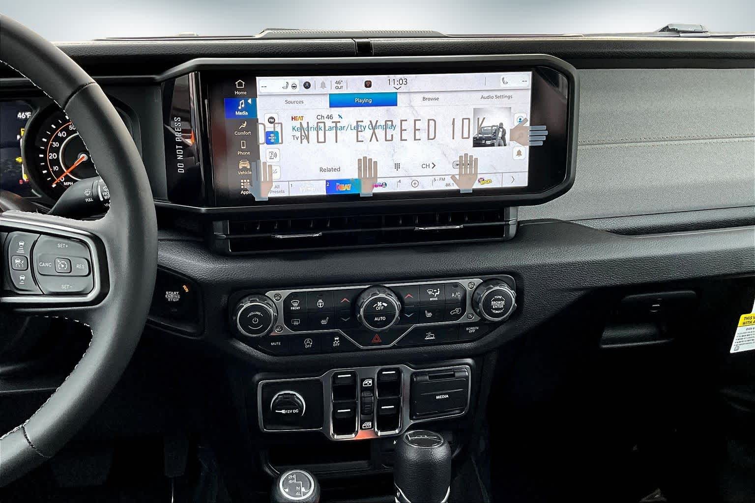 Thumbnail: 2025 Jeep Gladiator - 16