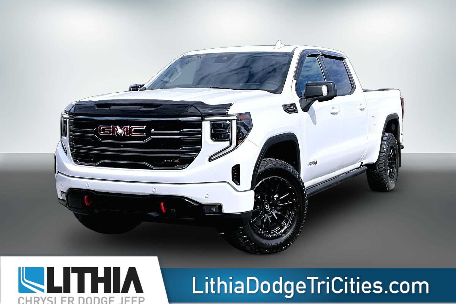 2022 GMC Sierra AT4 4WD Crew Cab Short Box's photo