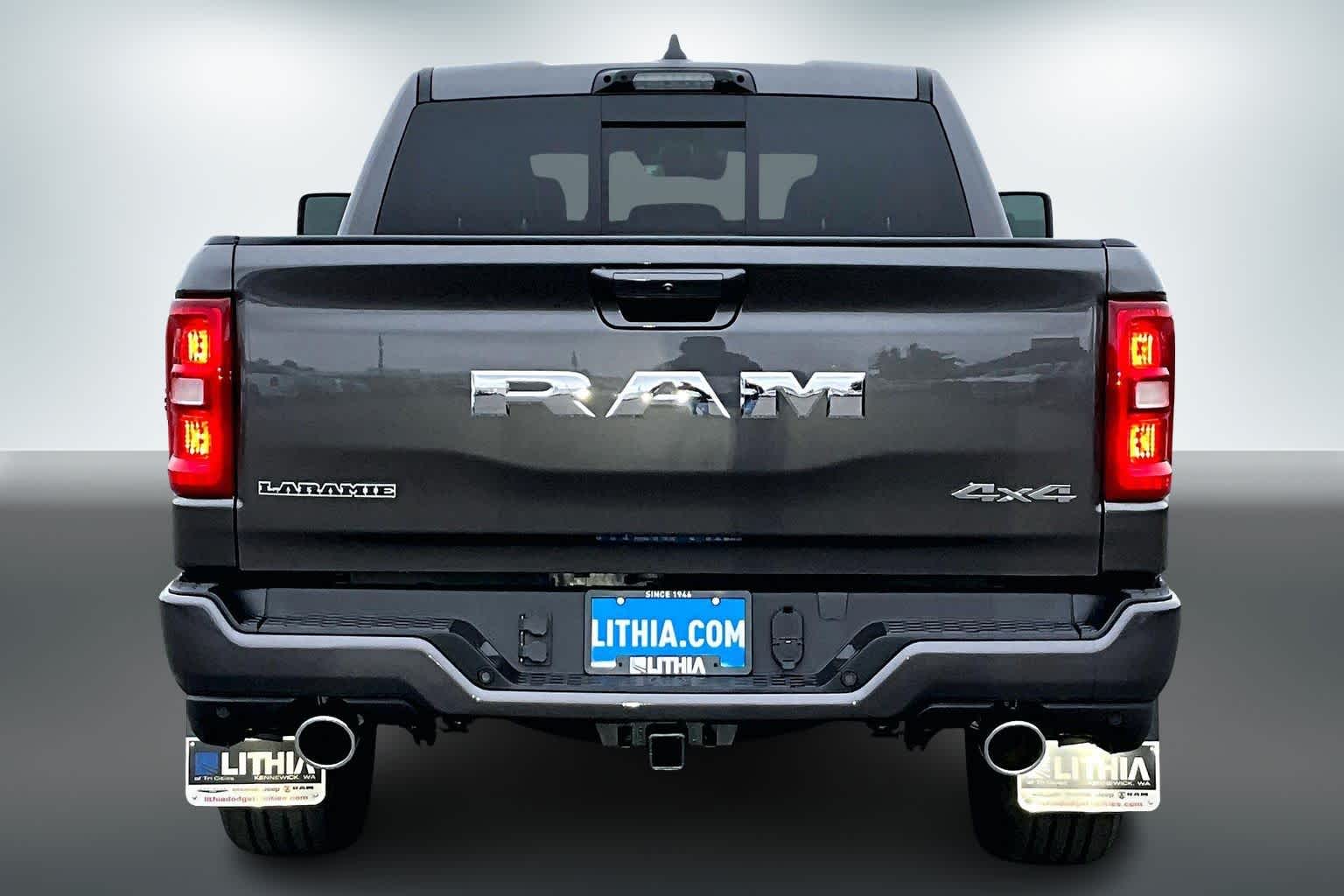 Thumbnail: 2026 RAM 1500 - 5