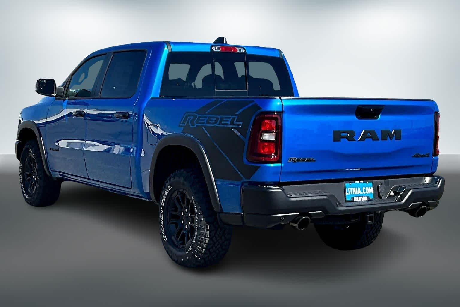 Thumbnail: 2026 RAM 1500 - 4