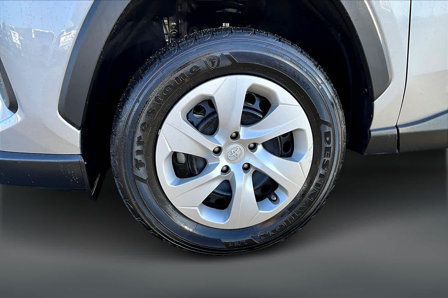 Thumbnail: 2024 Toyota RAV4 - 8