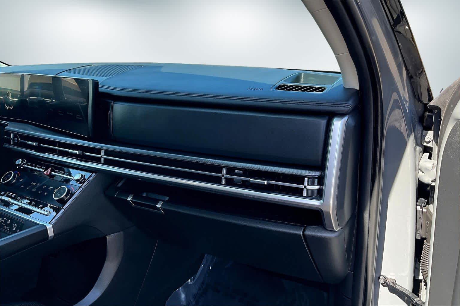 Thumbnail: 2024 Hyundai Santa Fe - 22