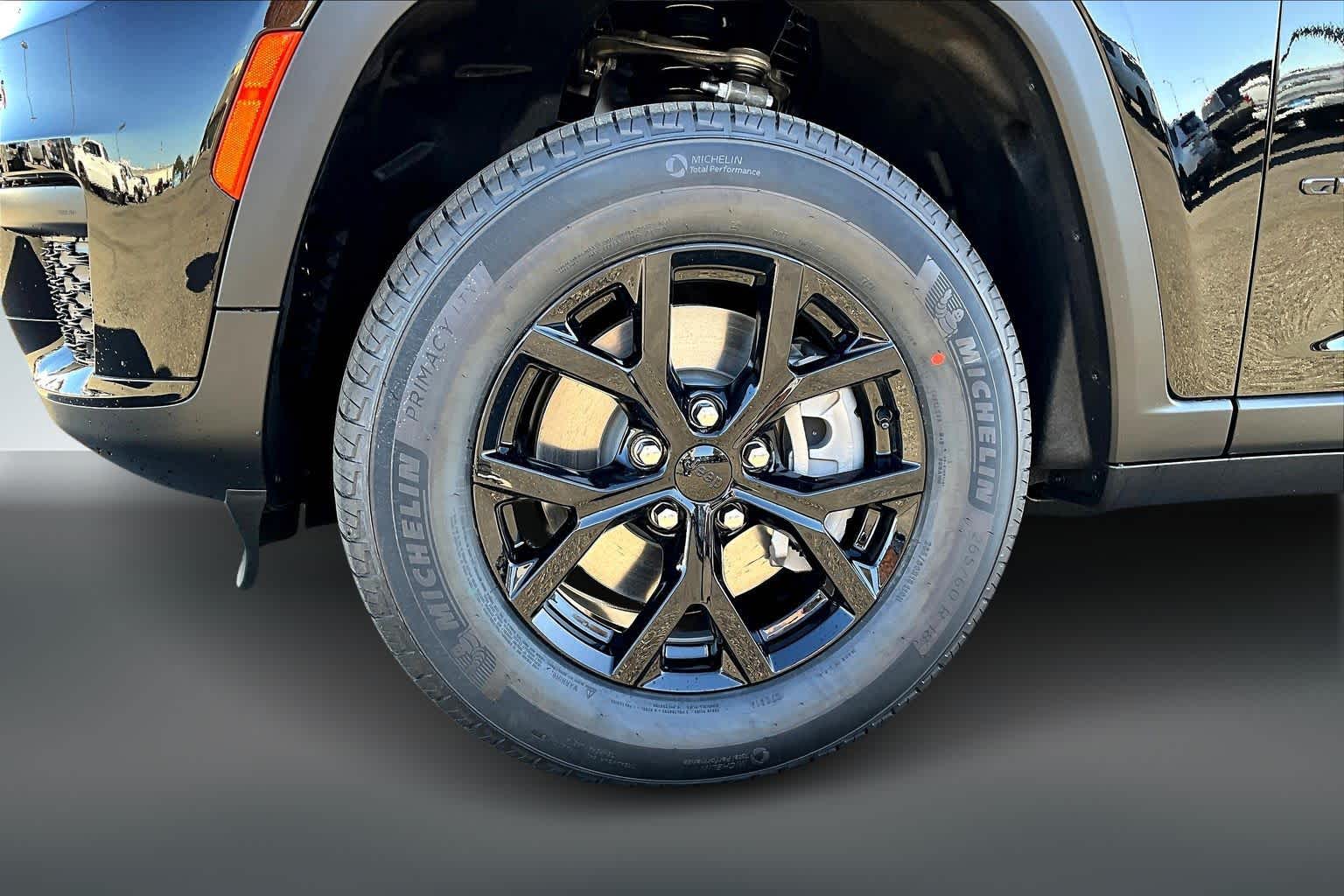 Thumbnail: 2025 Jeep Grand Cherokee - 8