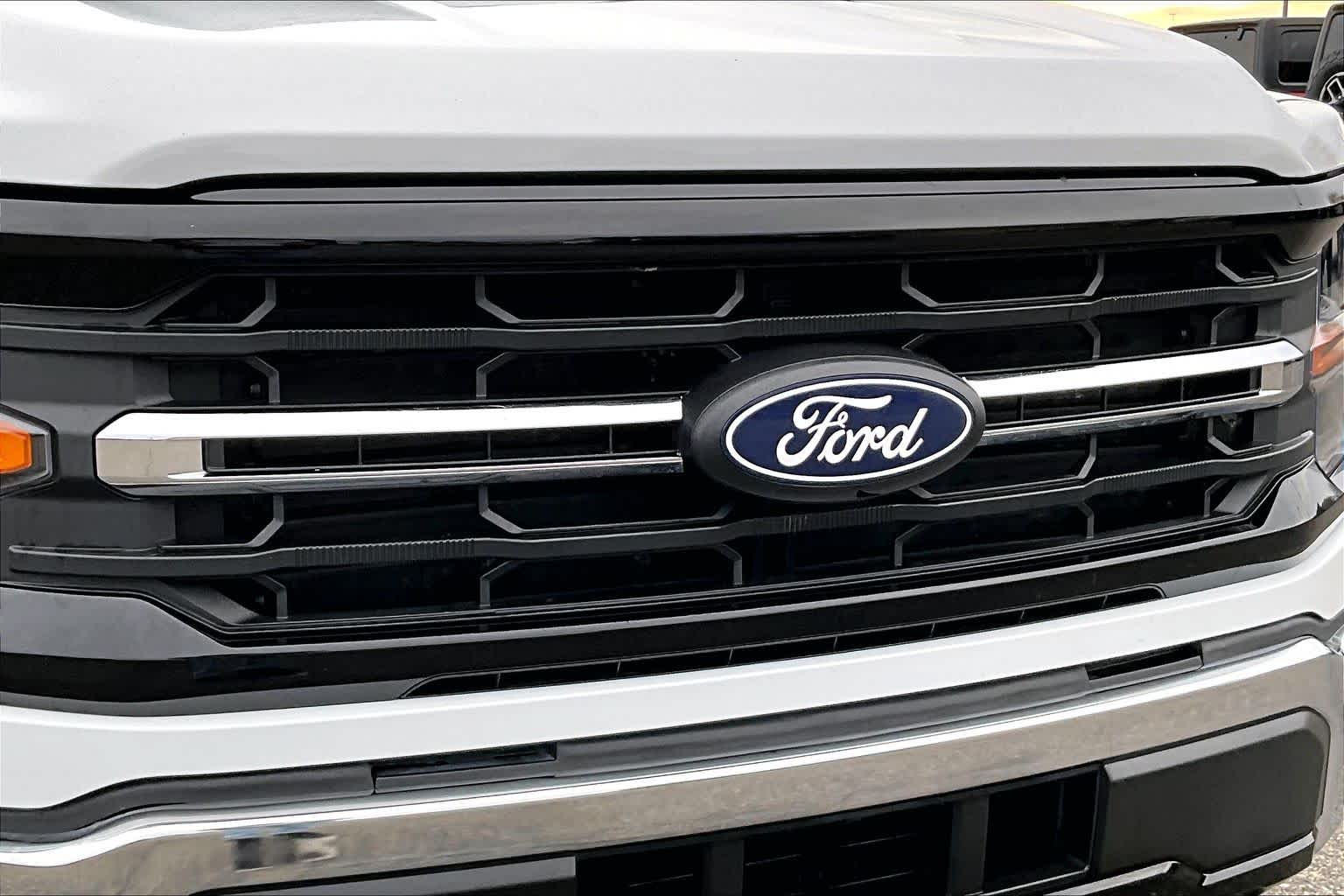 Thumbnail: 2025 Ford F-150 - 32