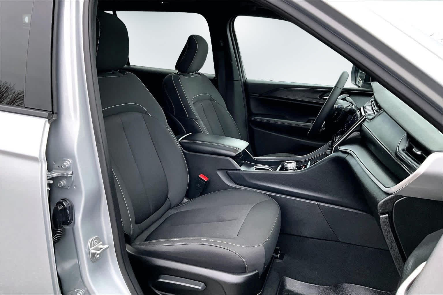 Thumbnail: 2024 Jeep Grand Cherokee L - 13