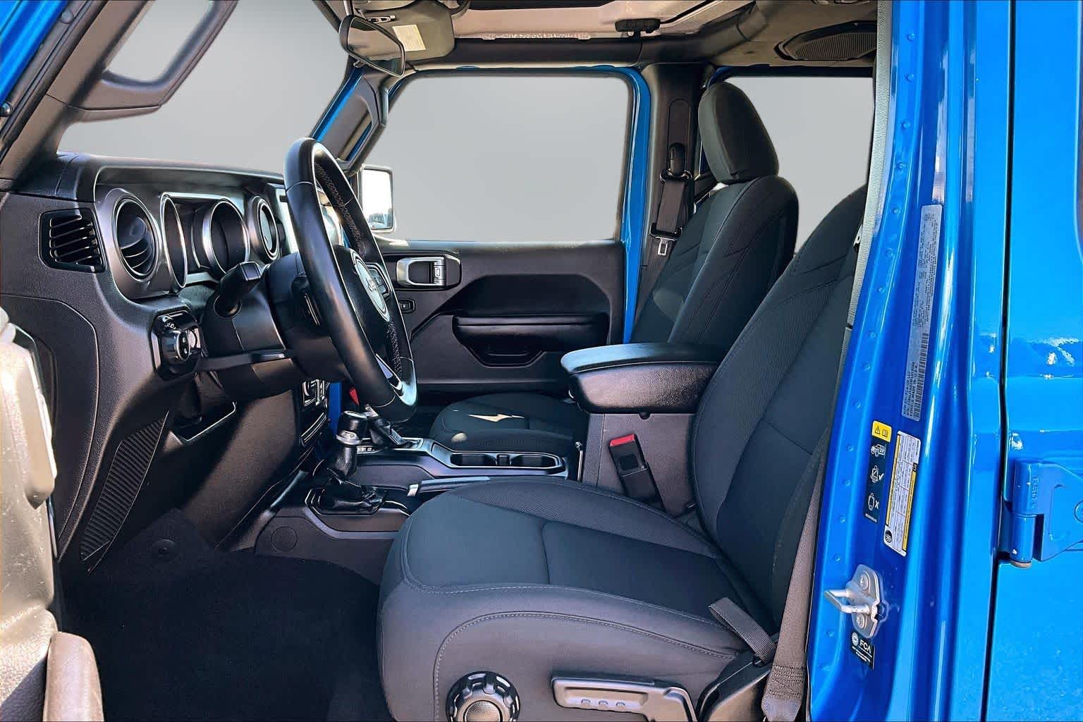 Thumbnail: 2021 Jeep Gladiator - 10