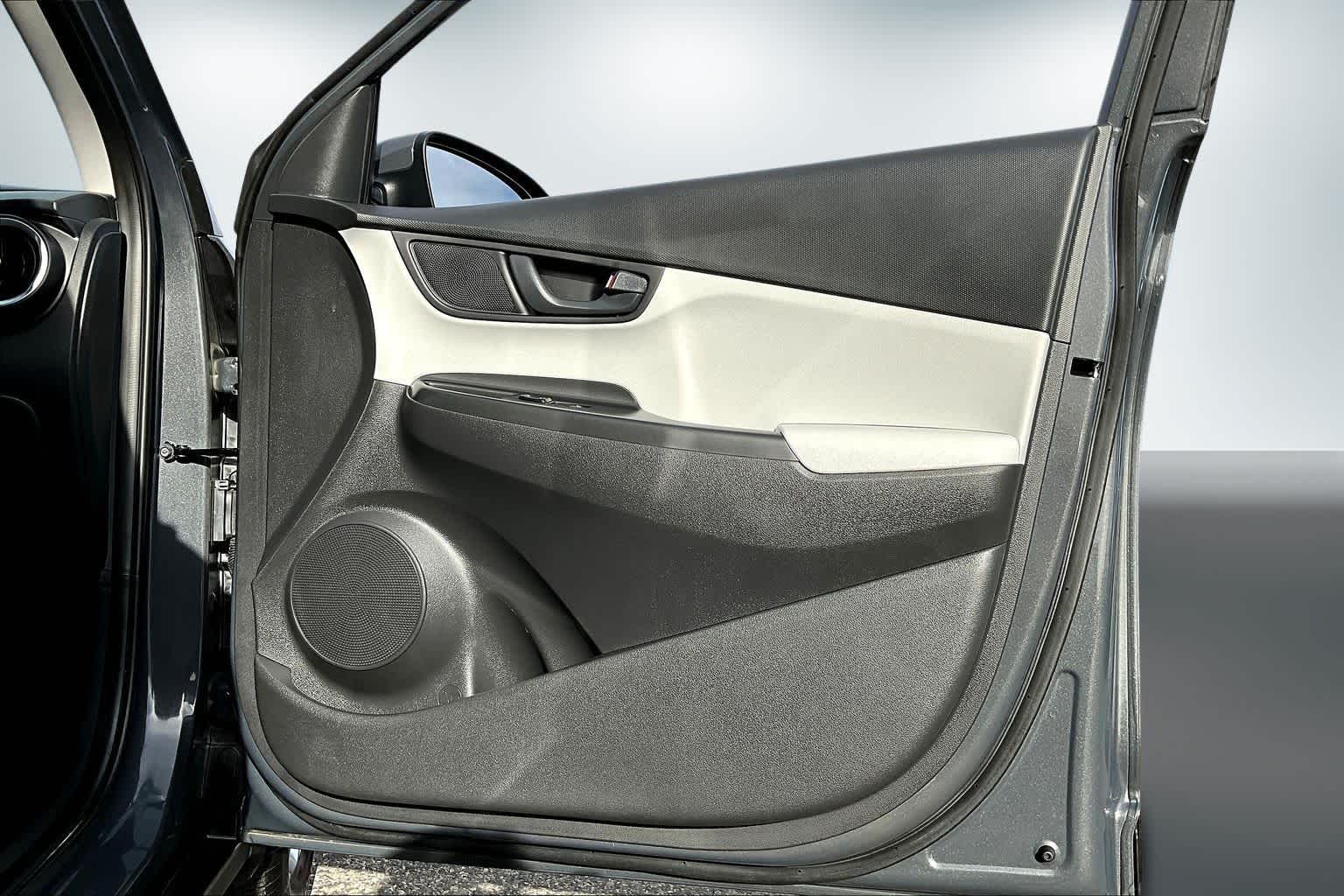 Thumbnail: 2023 Hyundai Kona - 28