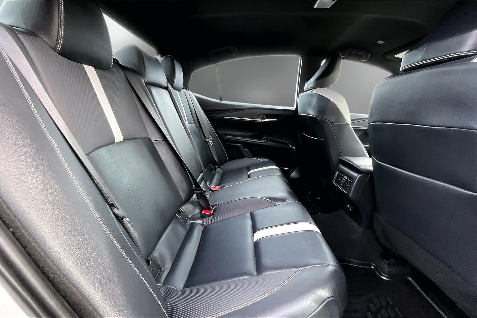 Thumbnail: 2025 Toyota Camry - 30