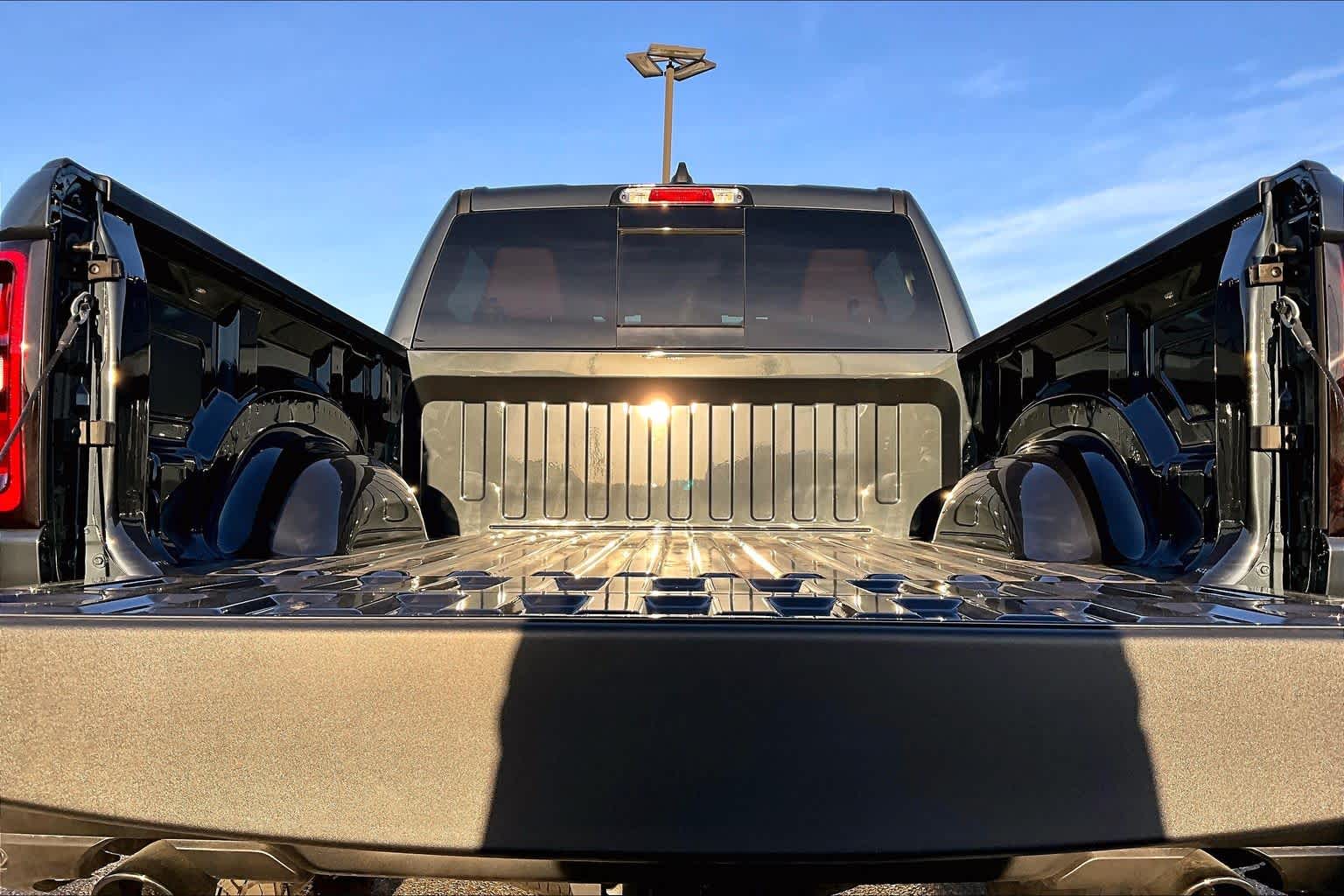 Thumbnail: 2026 RAM 1500 - 19