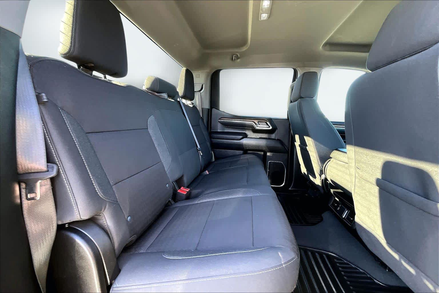 Thumbnail: 2025 Chevrolet Silverado 1500 - 29